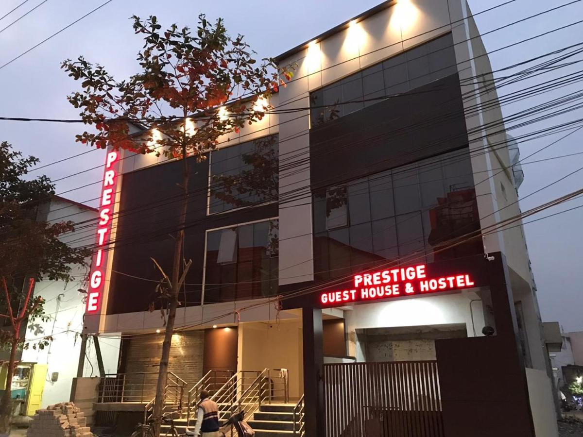 Prestige Guest House&Hostel Bilāspur Exterior foto